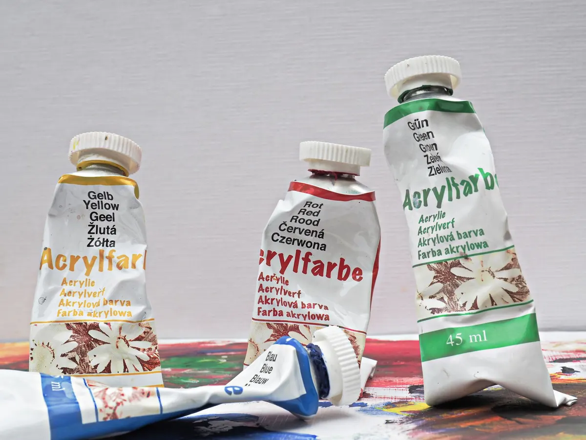 How to Read Pigment Labels: A Beginner's Guide to CI Names and Lightfastness